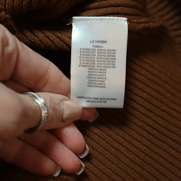 Molly Bracken Melissa Sweater Womens XL Brown Minimalist Preppy Work Modest NWT - Picture 5 of 12